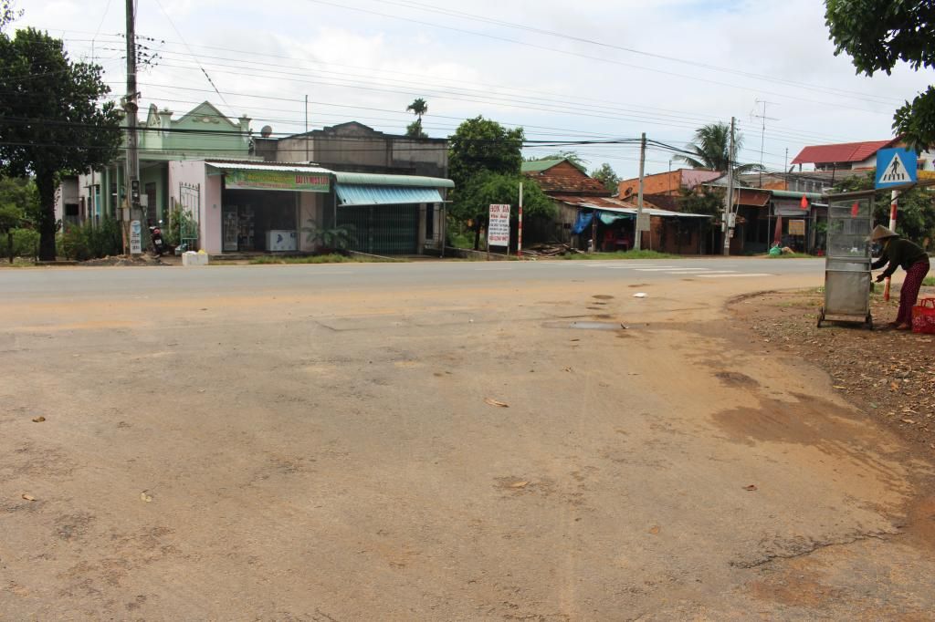 Bán đất bình thuận(đức linh) 10.700 m2 - 2