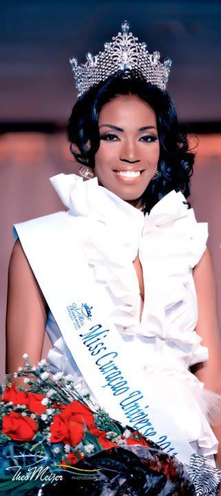 Monifa Jansen - Miss Universe Curacao 2011